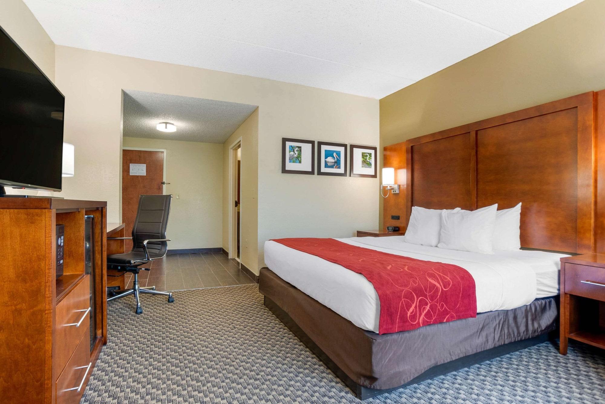 Comfort Suites Tallahassee Capitol - University Area ภายนอก รูปภาพ