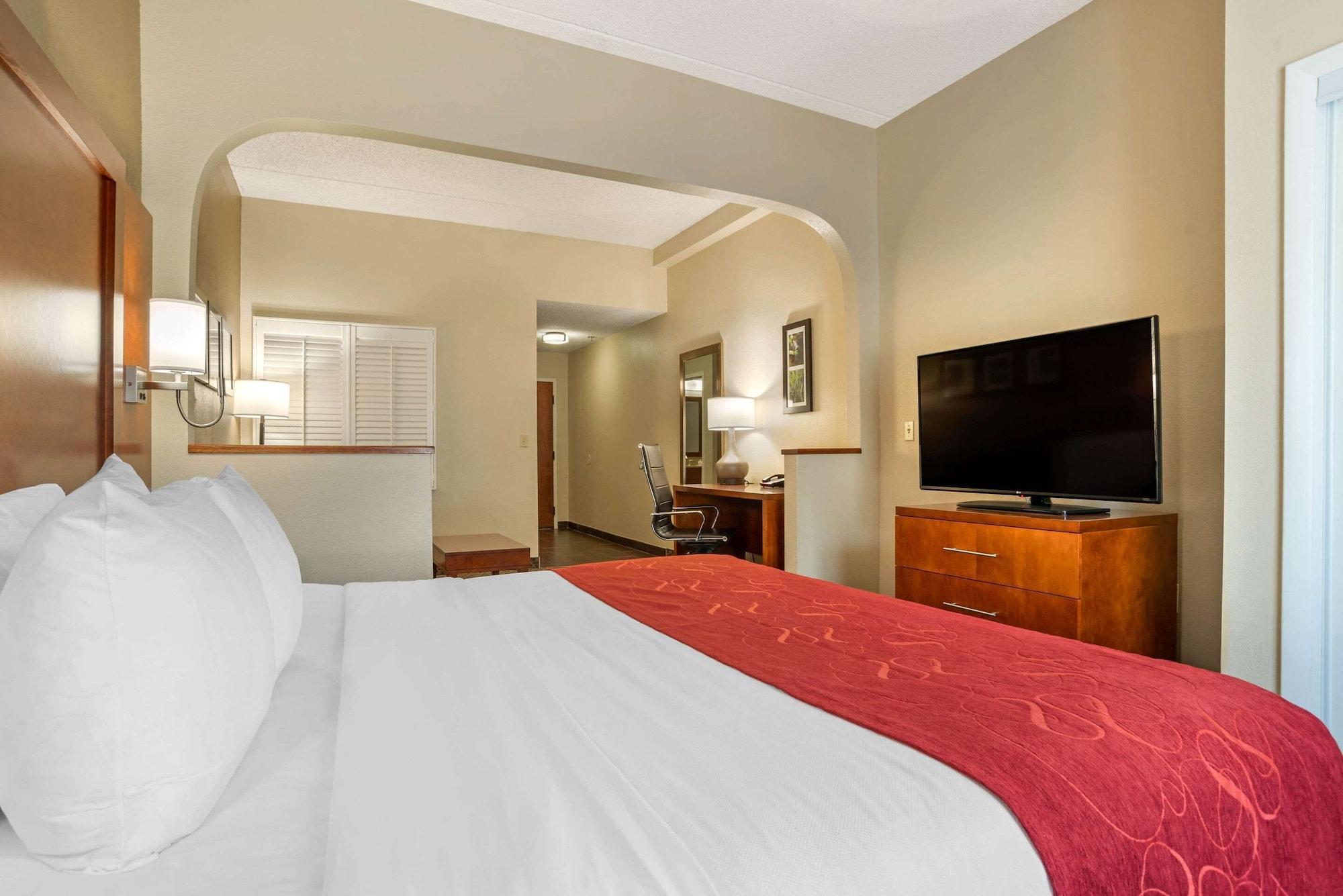 Comfort Suites Tallahassee Capitol - University Area ภายนอก รูปภาพ