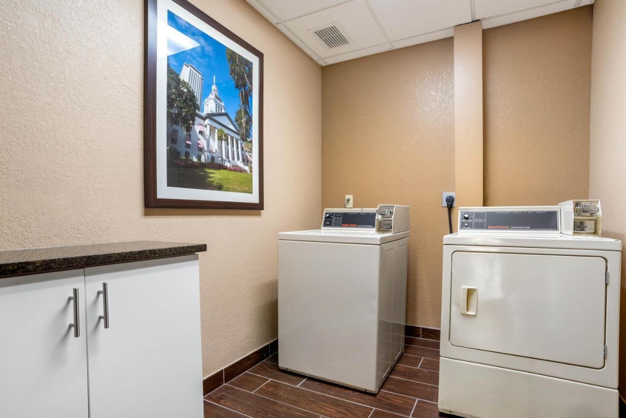 Comfort Suites Tallahassee Capitol - University Area ภายนอก รูปภาพ