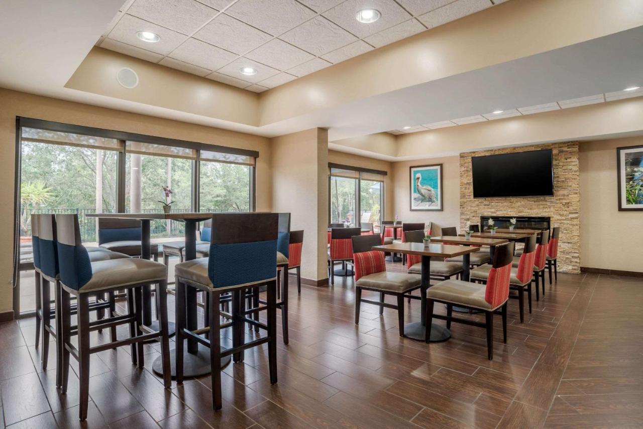 Comfort Suites Tallahassee Capitol - University Area ภายนอก รูปภาพ