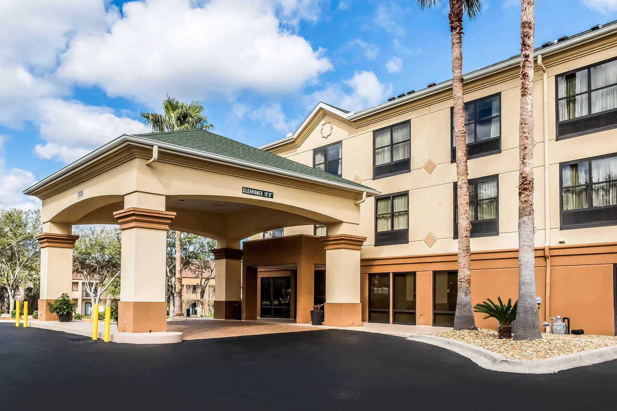 Comfort Suites Tallahassee Capitol - University Area ภายนอก รูปภาพ