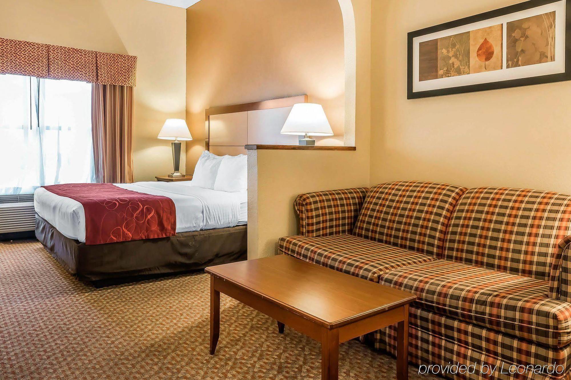 Comfort Suites Tallahassee Capitol - University Area ภายนอก รูปภาพ